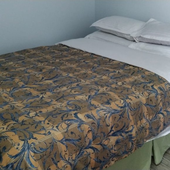 Double Bed Duvet  / Comforters - Picture 2 of 7